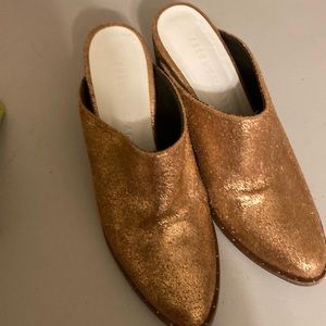 Freda Salvador "Luna" Rose Gold Metallica Clog Boho 6 1/2